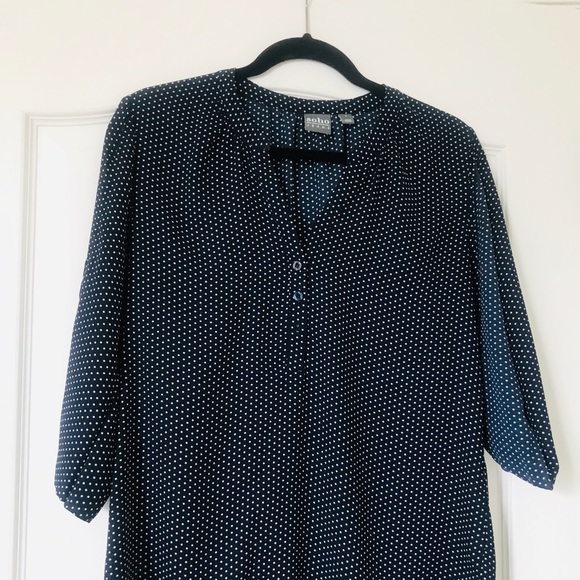 Blue polka dot top - New York & company - Picture 2 of 3